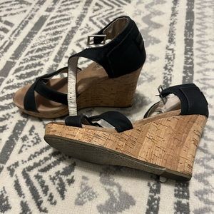 Toms wedge